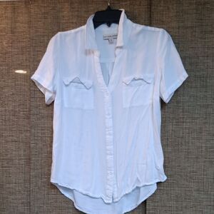 White Button-Up Short Sleeve Shirt